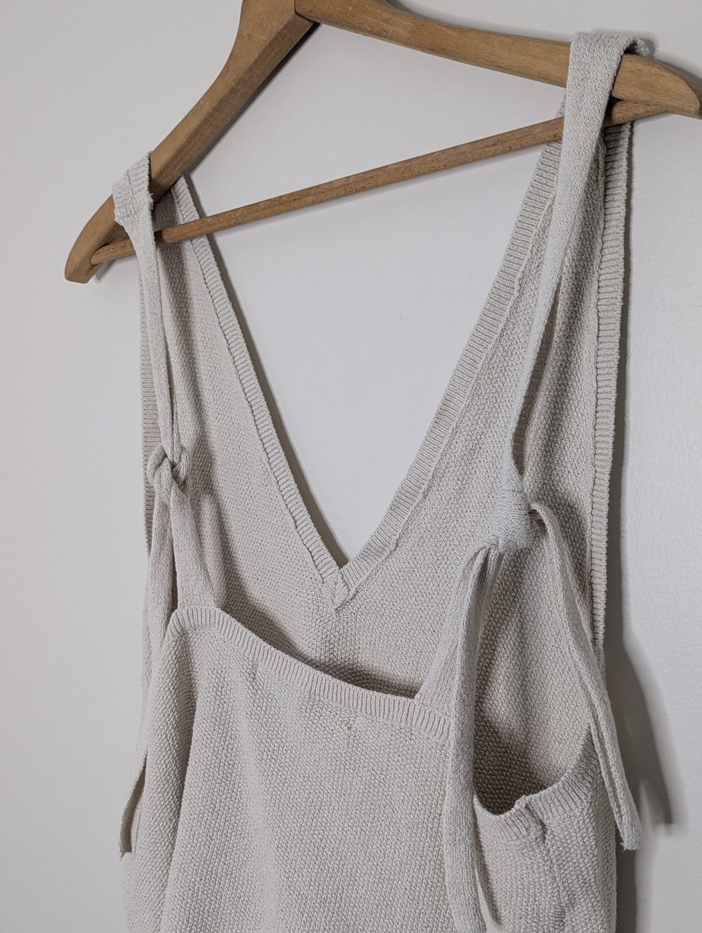 Free People Beach Women's Adjustable Tie V-Neck Sweater Knit Tank Top Size S - Picture 3 of 6